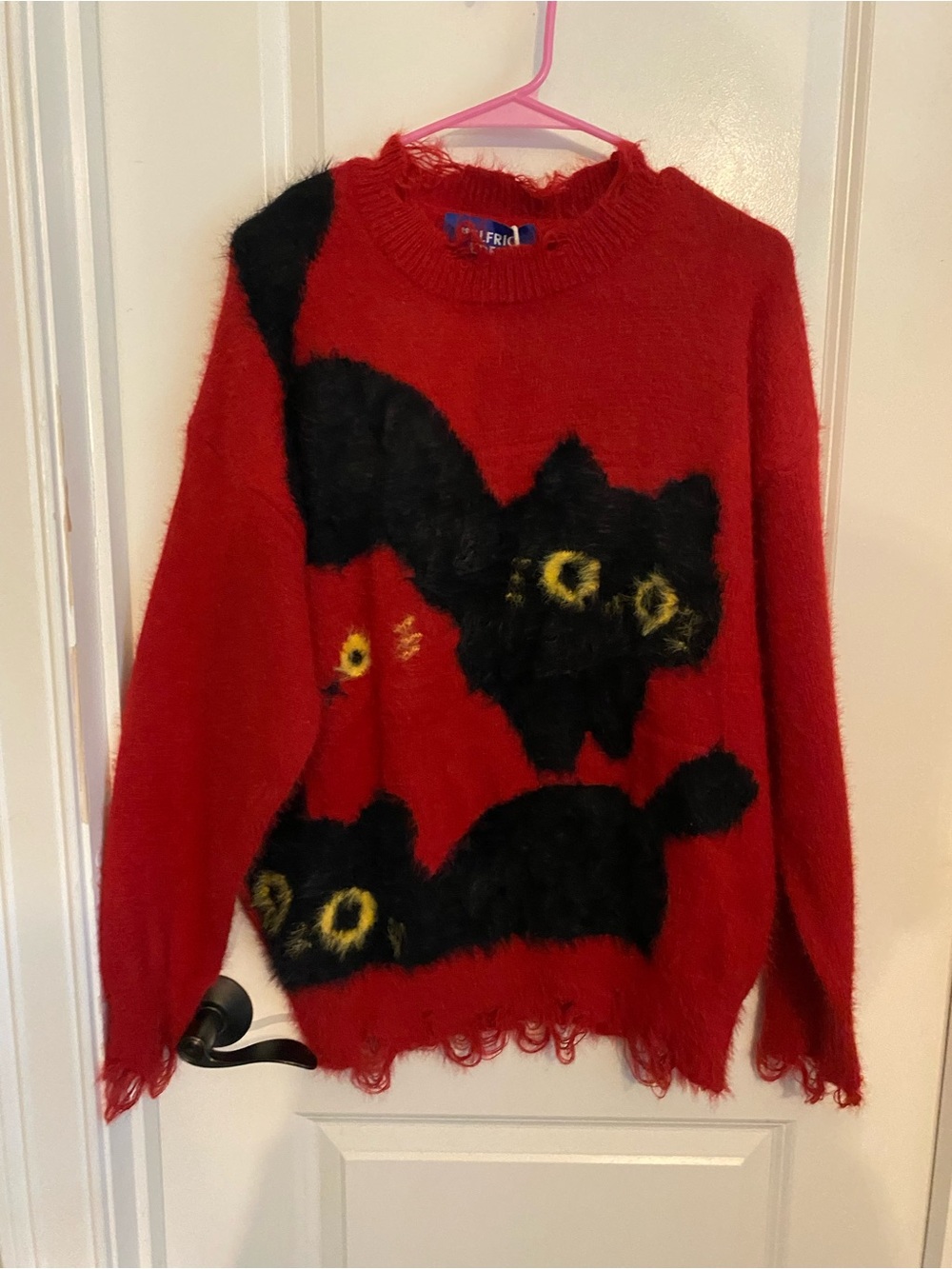 NWT Aelfric Eden Red Fuzzy Sweater with Black Cat Graphics - Picture 2 of 7